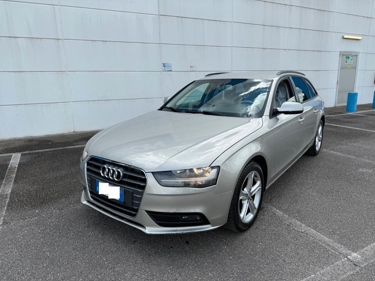 AUDI A4 2.0 TDI 2013 RESTAYLING 12 MESI DI GARANZIA