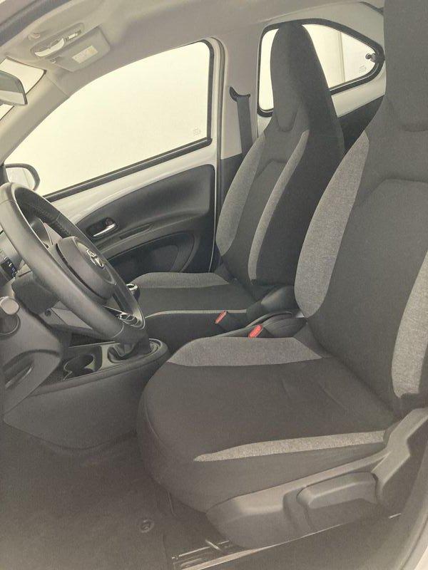 Toyota Aygo X 1.0B (72 CV) Active