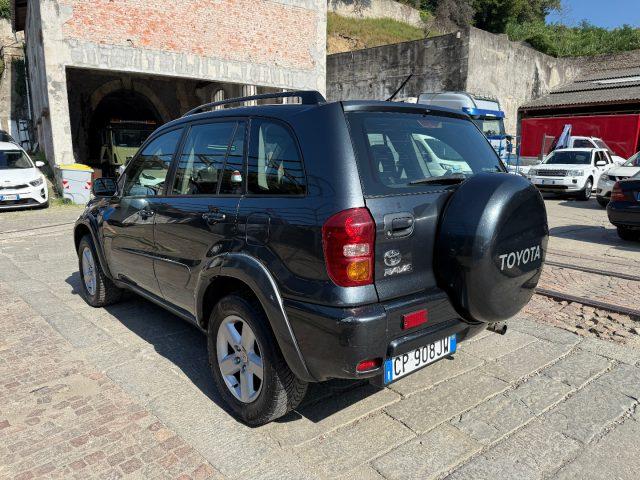 TOYOTA RAV 4 MY23 RAV4 2.0 Tdi D-4D cat 5 porte Sol