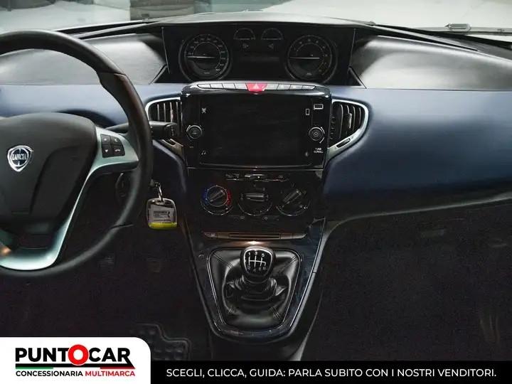 Lancia Ypsilon 1.0 FireFly 5 porte S&S Hybrid Platino
