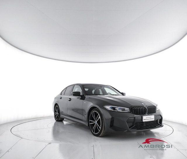 BMW 320 Serie 3 d Berlina Innovation Comfort Msport Packag