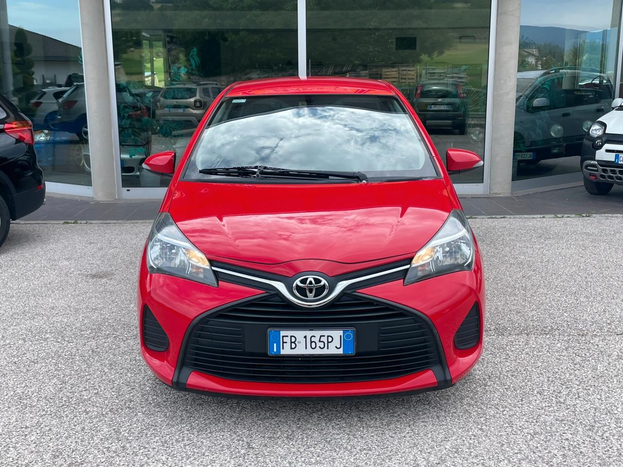Toyota Yaris 1.0 5 porte Lounge OK NEOPATENTATI