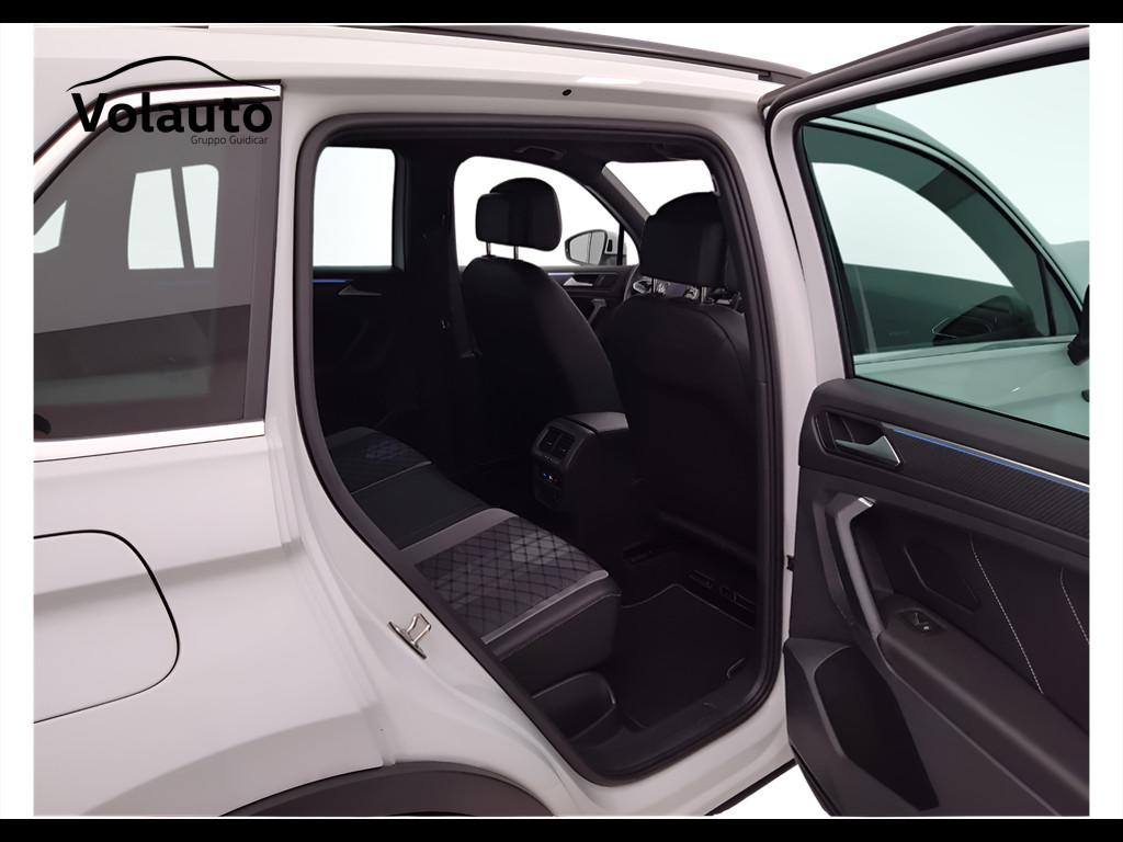 VOLKSWAGEN Tiguan II 2021 - Tiguan 2.0 tdi R-Line 4motion 150cv dsg