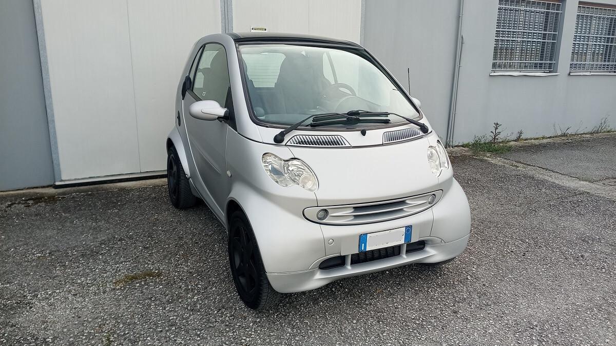 Smart ForTwo 700 benzina (motore 20.000 km.)