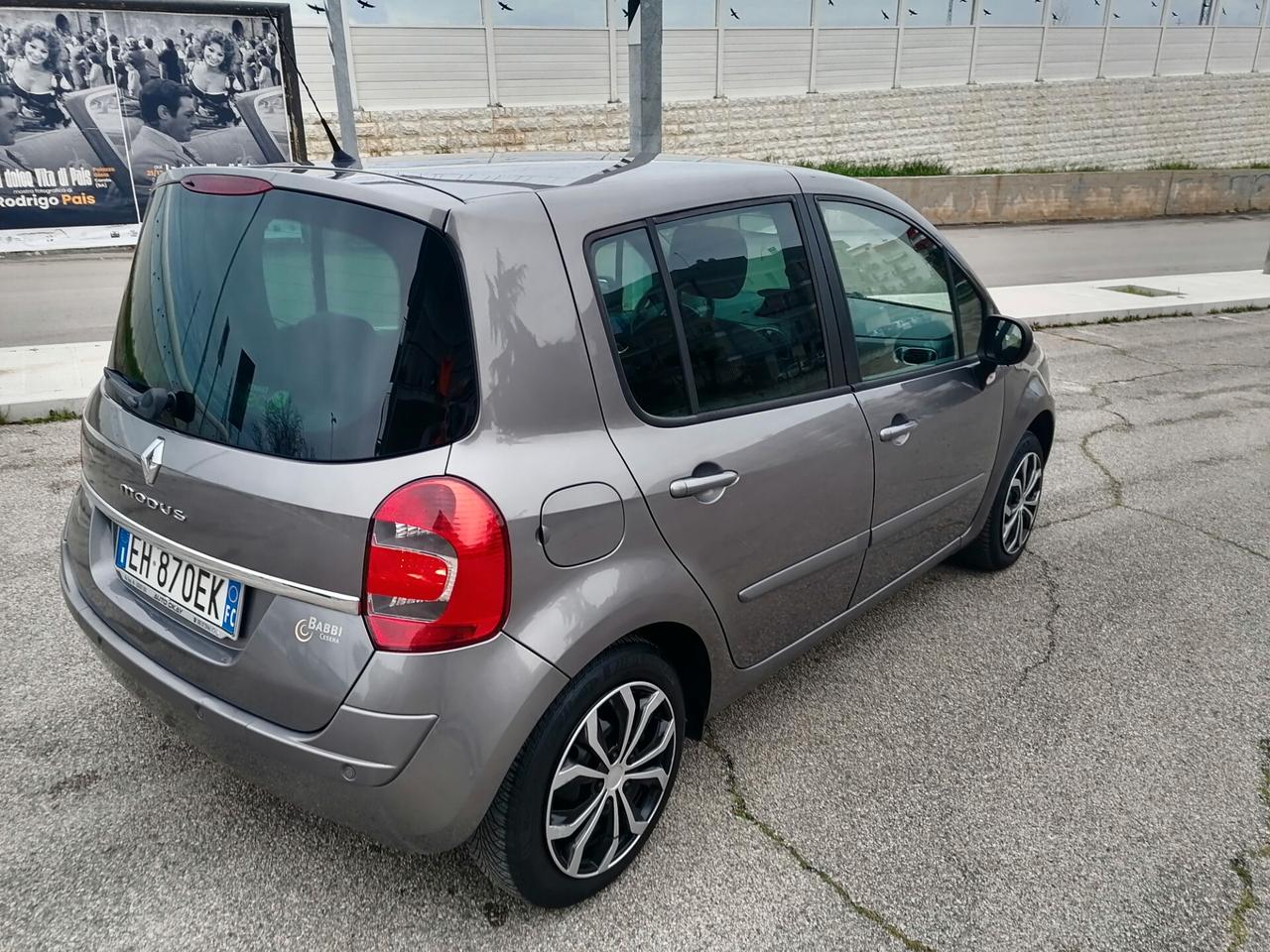 Renault Modus Grand 1.2 benz *110.000km* 2011