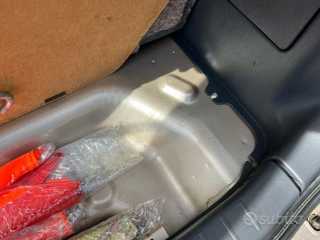 Suzuki Jimny 1.5 DDiS cat 4WD JLX