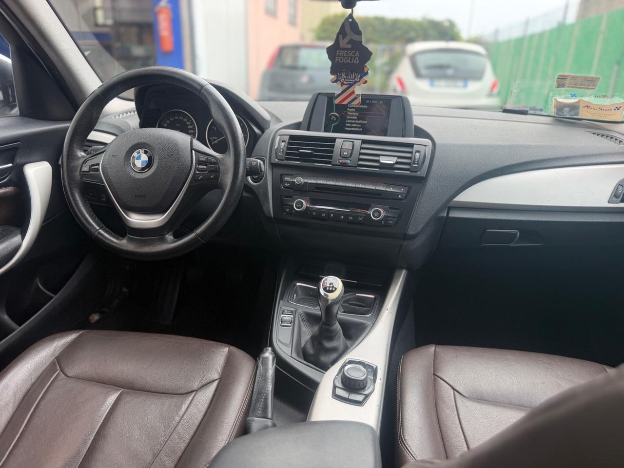 Bmw 118 5p. Sport 2015 interni pelle