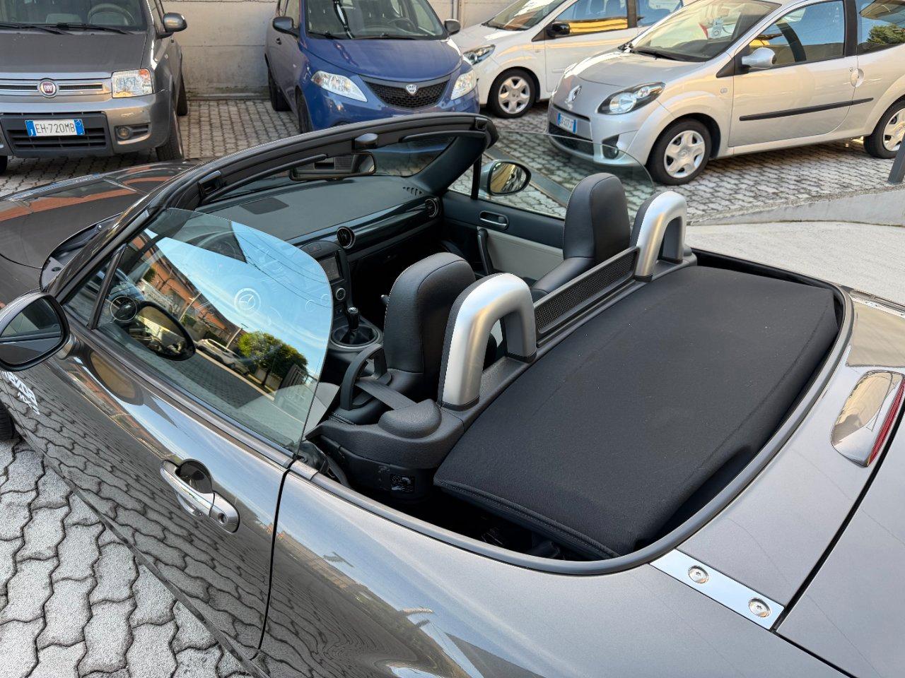 Mazda MX-5 Roadster Coupe 1.8 CABRIO Cult LIMITED SENDO!!! PELLE+LED+NAVI