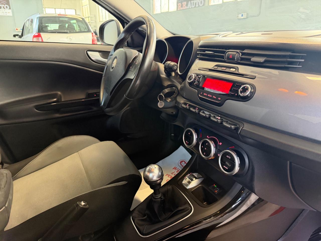 Alfa Romeo Giulietta 1.4 Turbo 120 CV GPL Distinctive