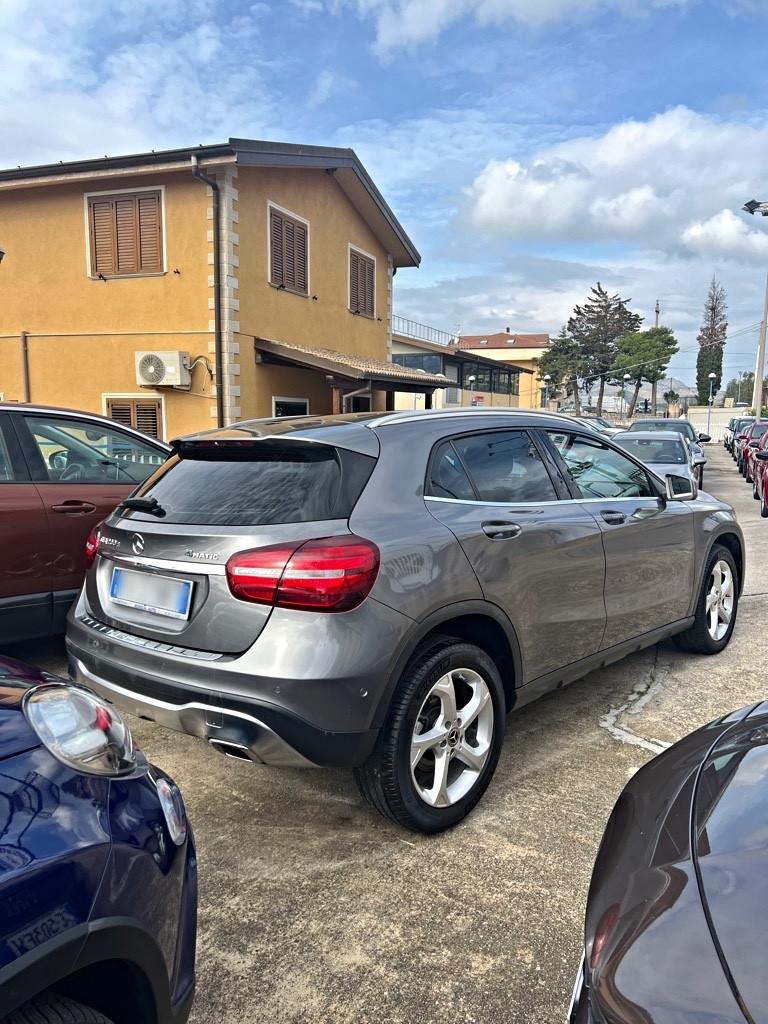 Mercedes-benz GLA 200 4Matic 2019