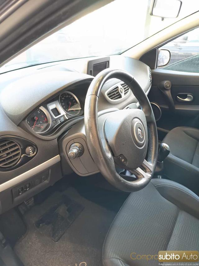 RENAULT Clio 1.2 16V 5 porte Confort