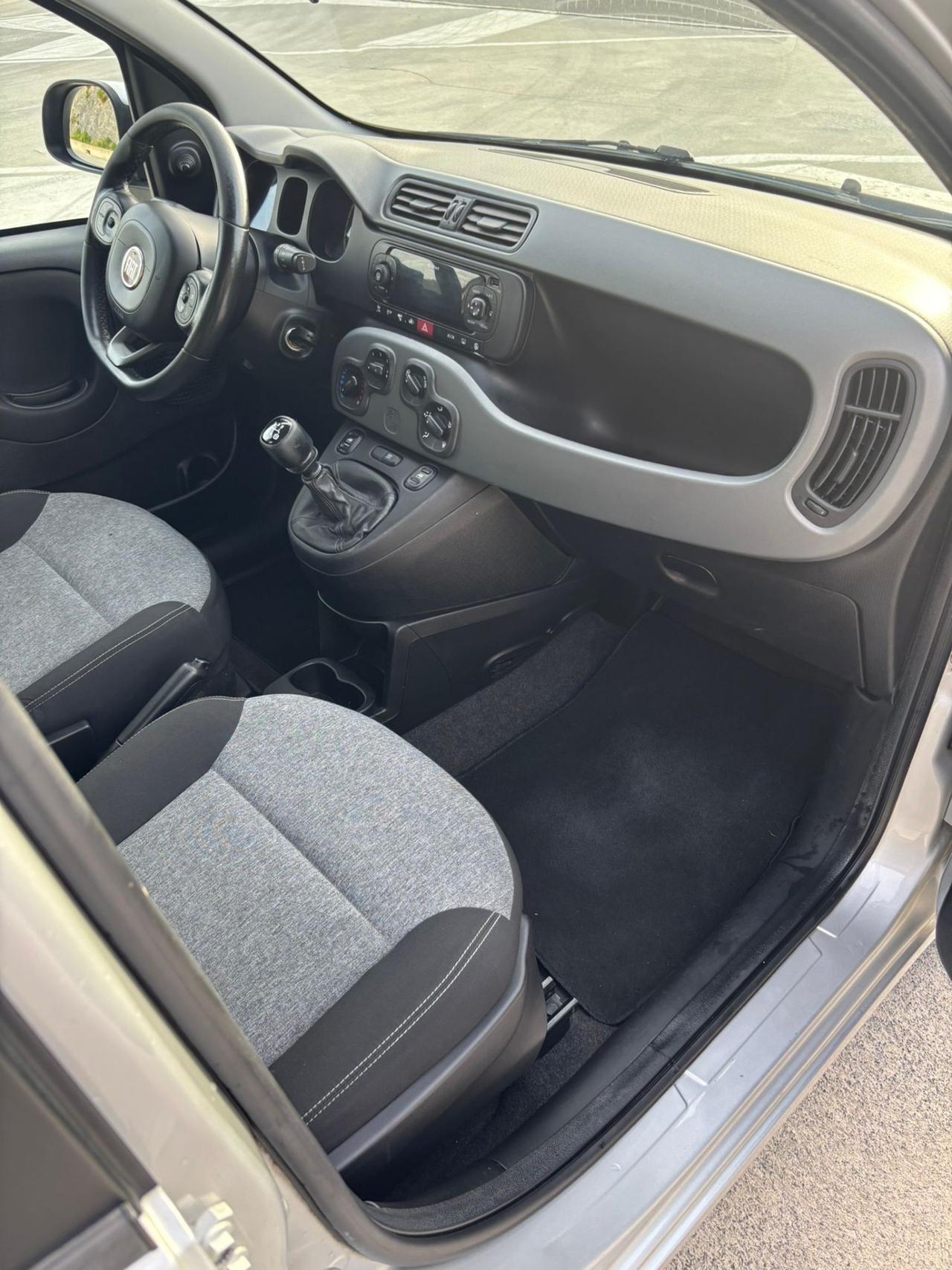 FIAT PANDA 1.2 LOUNGE 2020