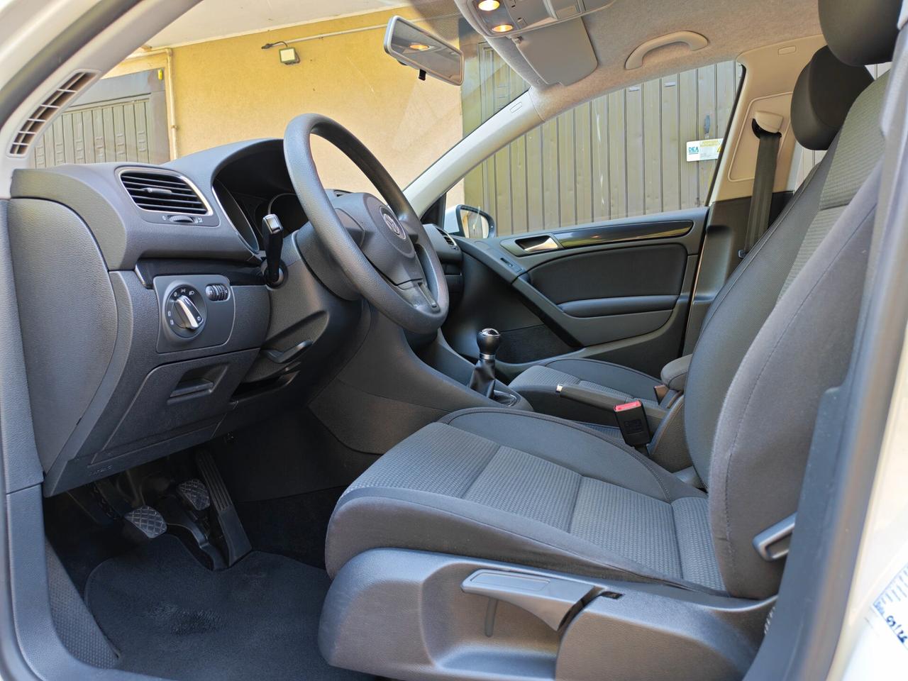 Volkswagen Golf 1.2 BENZINA 105cv / 68.000km