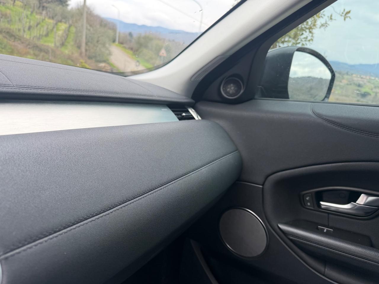 Land Rover Range Evoque 2.0 TD4 150 cv SE