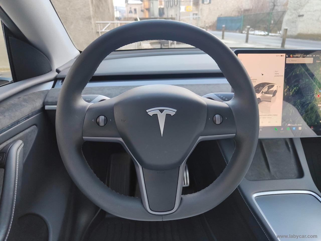 TESLA Model Y Performance AWD TETTO PELLE BIANCA