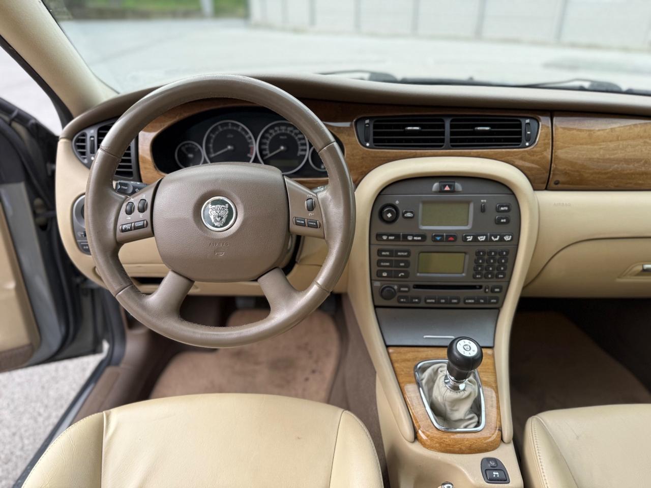 Jaguar X-Type 2 litri V6 24V BENZINA Executive