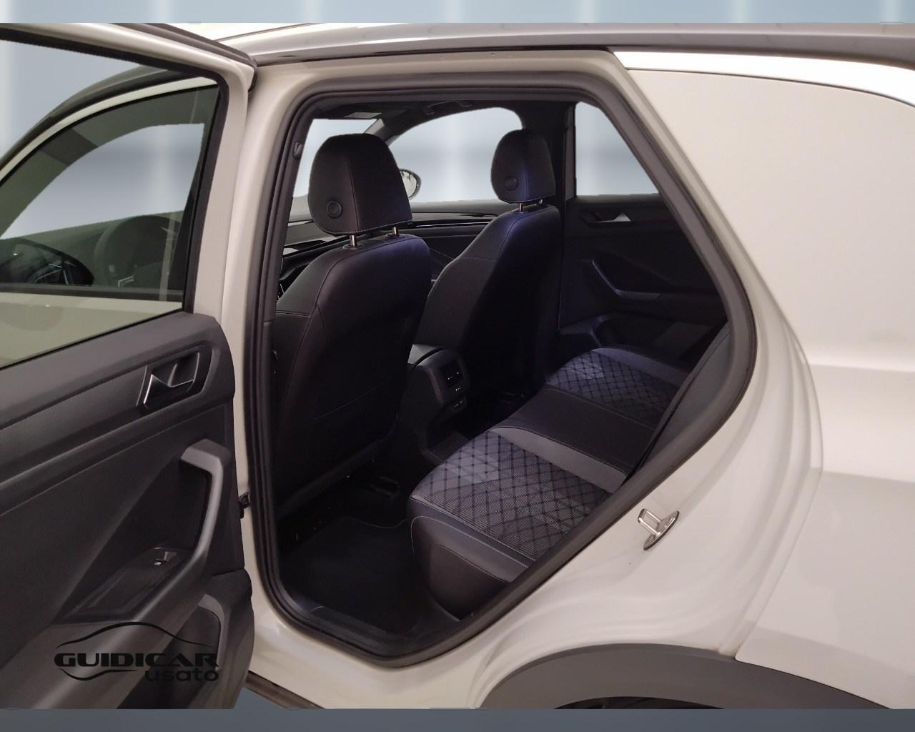 VOLKSWAGEN T-Roc 2022 - T-Roc 1.0 tsi R-Line 110cv