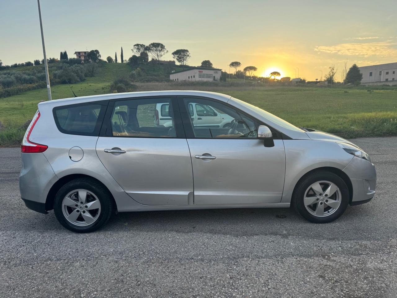Renault Scenic Gran Scénic 1.9 dCi 130CV Dynamique 7 Posti