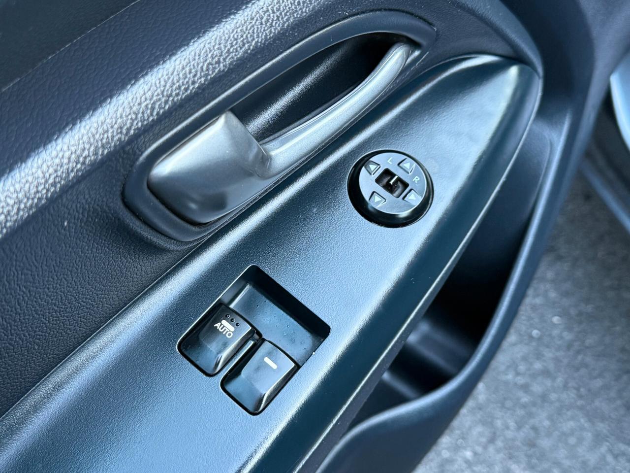 Kia Rio 1.1 CRDi 75CV 5P. Cool - 2014