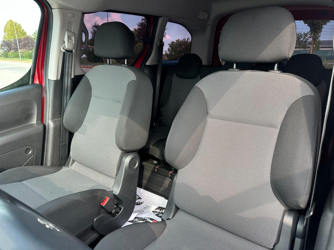 Peugeot AUTOCARRO 5 POSTI Tepee 1.6 hdi