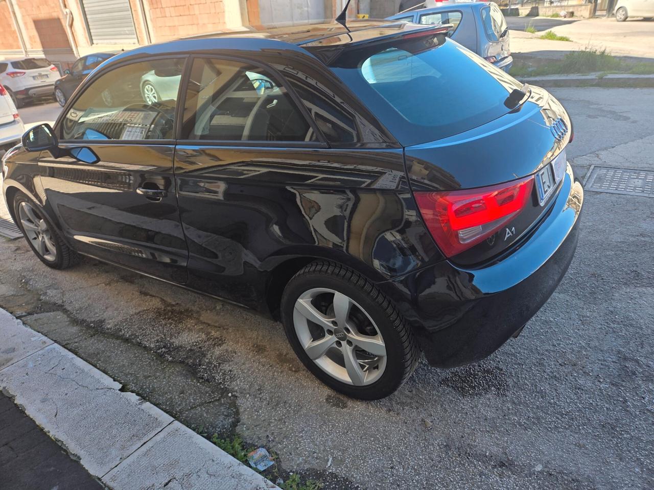 AUDI A1 1.2 BENZINA 86 CV KM 140000 CERTIFIC