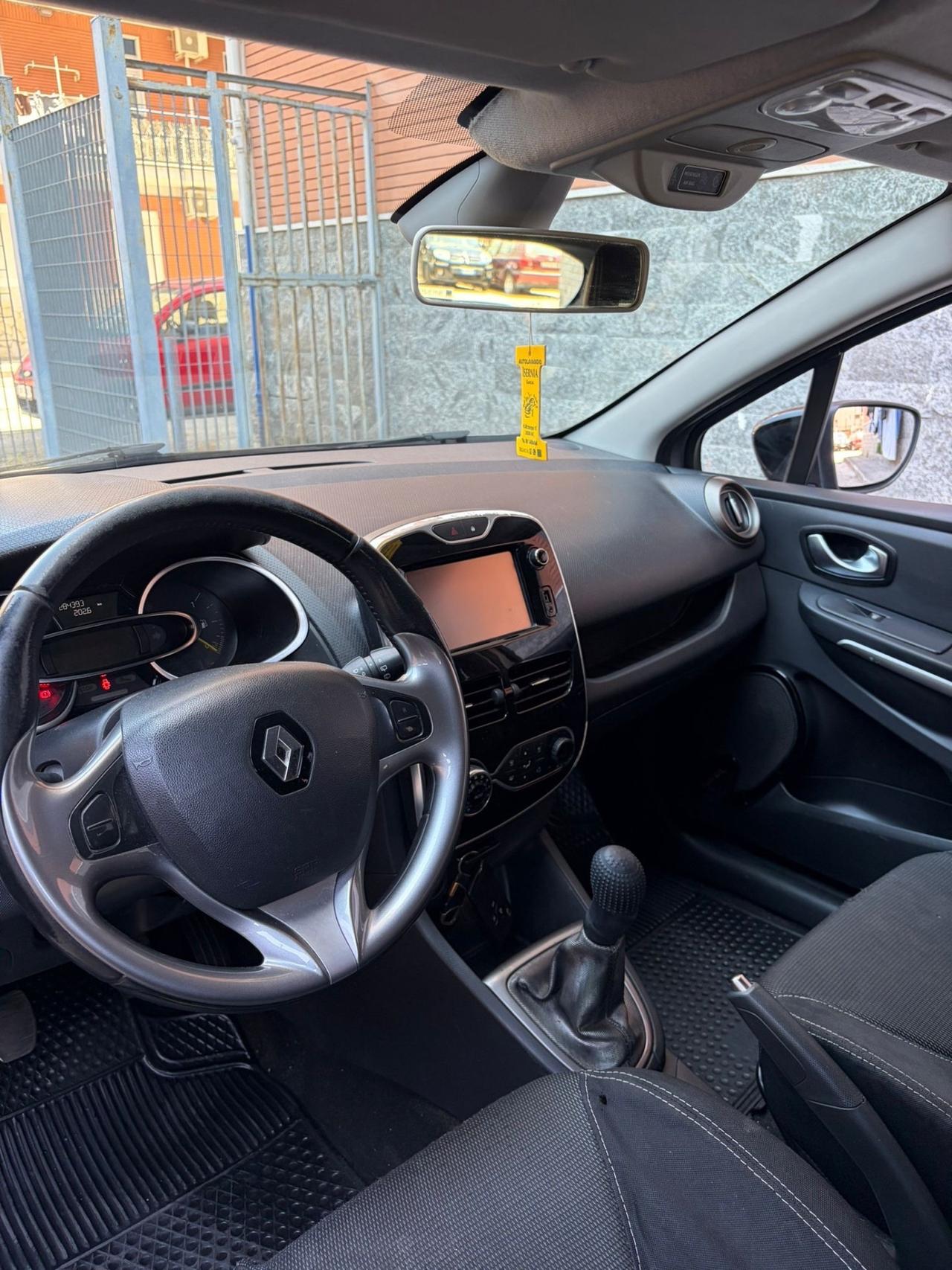 Renault Clio 1.2 75CV GPL 5 porte anno 2015
