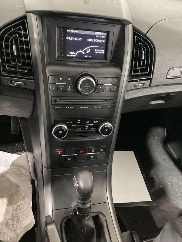 Mahindra XUV500 W6 FWD (4x2)
