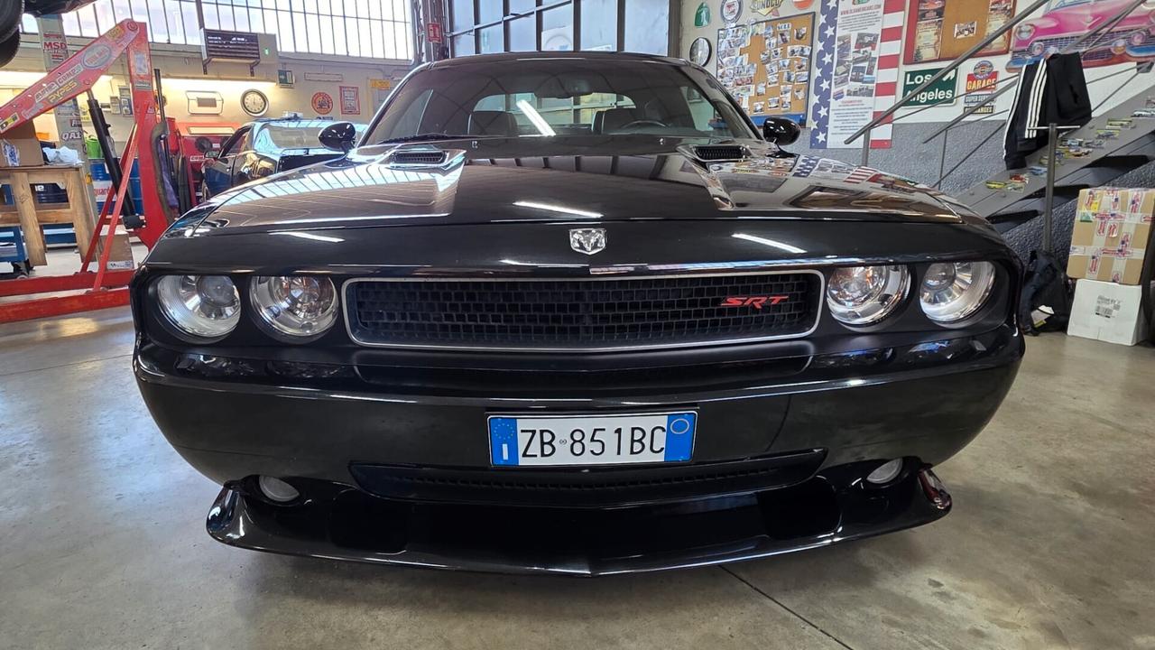 Dodge Challenger SRT-8 2009