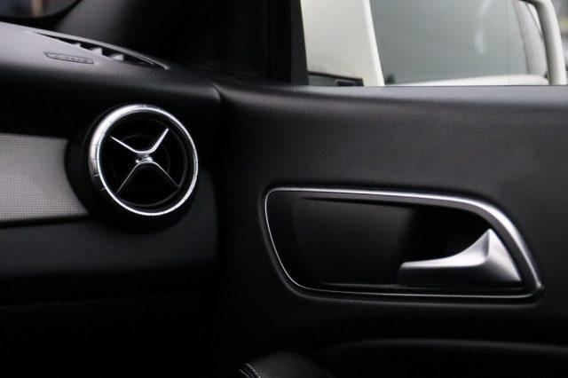 MERCEDES-BENZ CLA 180 S.W. Business