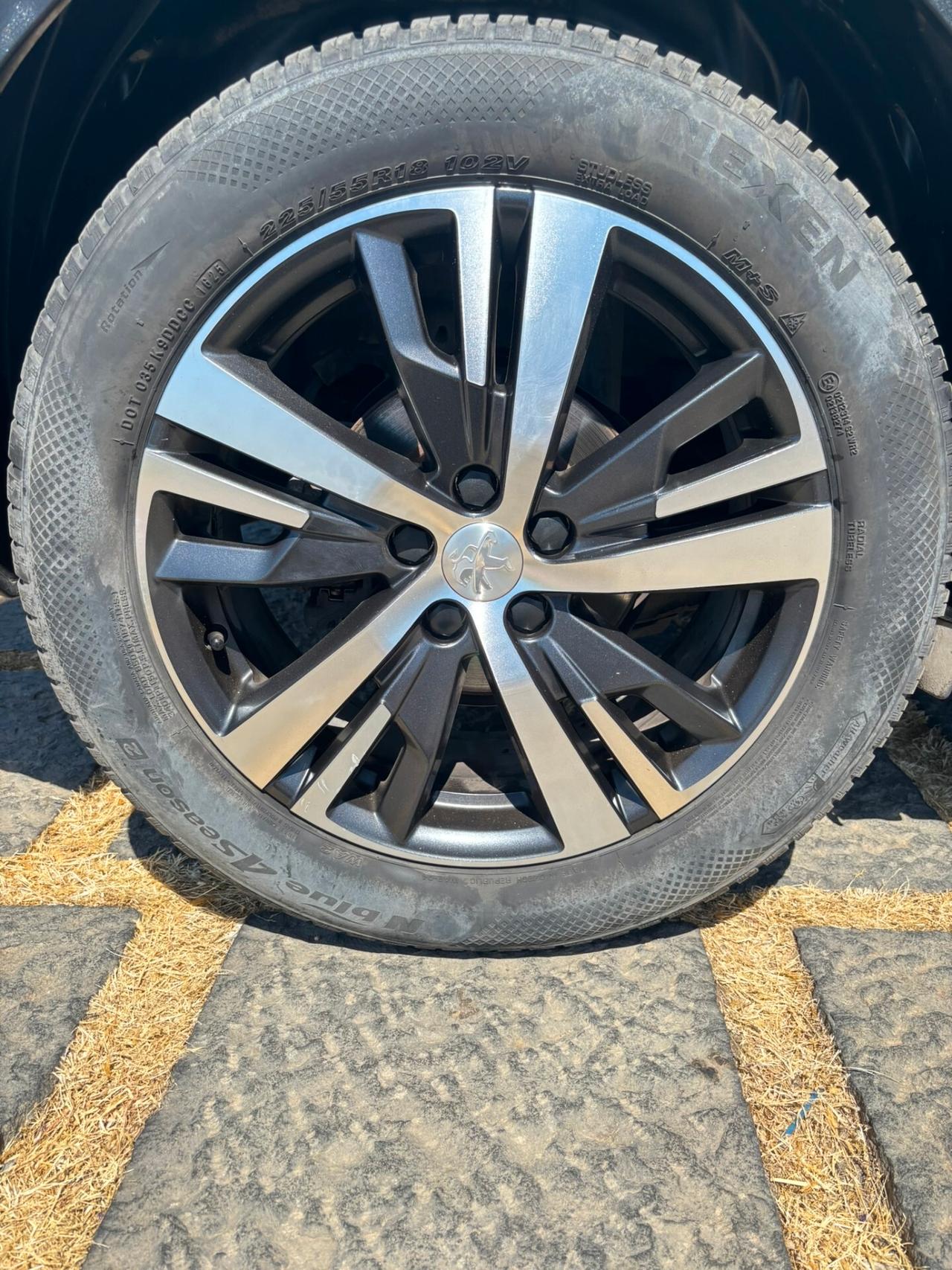 Peugeot 3008 1.6 Blue-HDi Allure
