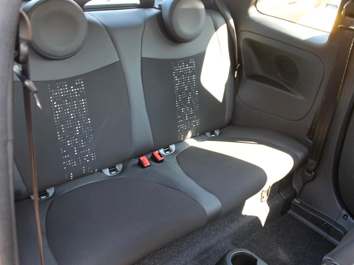 Fiat 500 C 1.0 Hybrid Connect