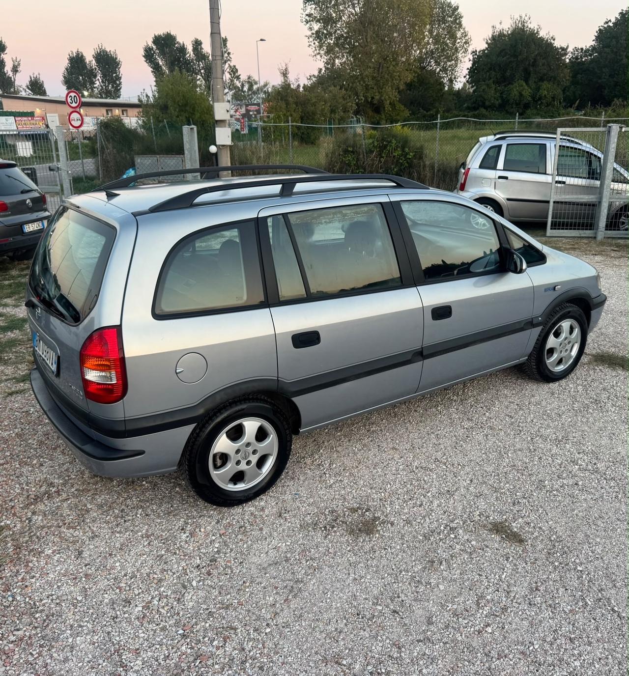 Opel Zafira 1.8 16V cat CDX 7 Posti