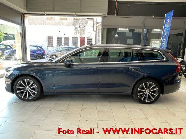 VOLVO V60 B5 AWD Mild Hybrid autom. Momentum Business Pro