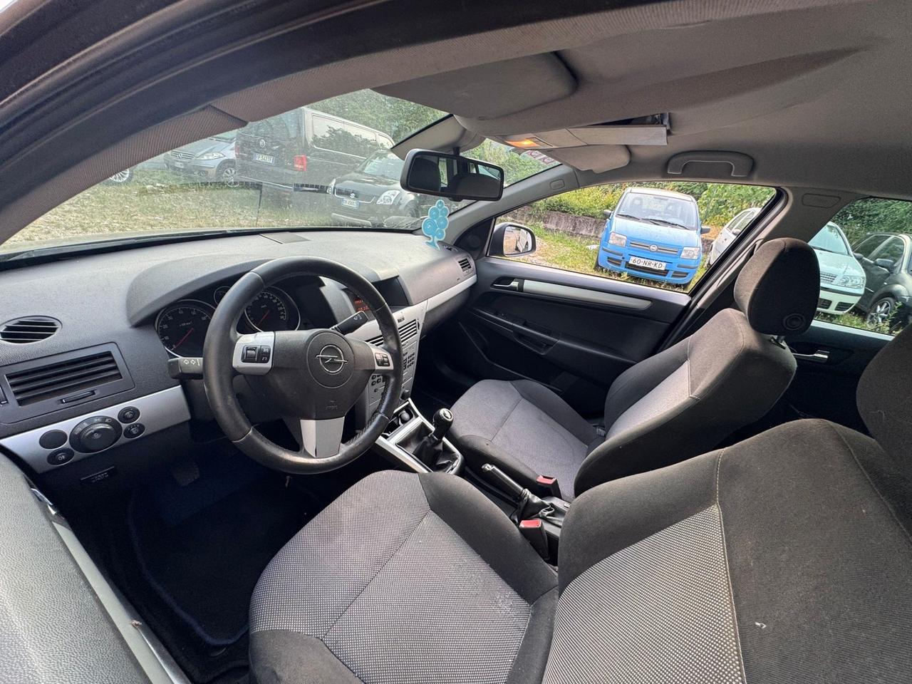 Opel Astra 1.6 16V GPL-TECH Station Wagon Edition