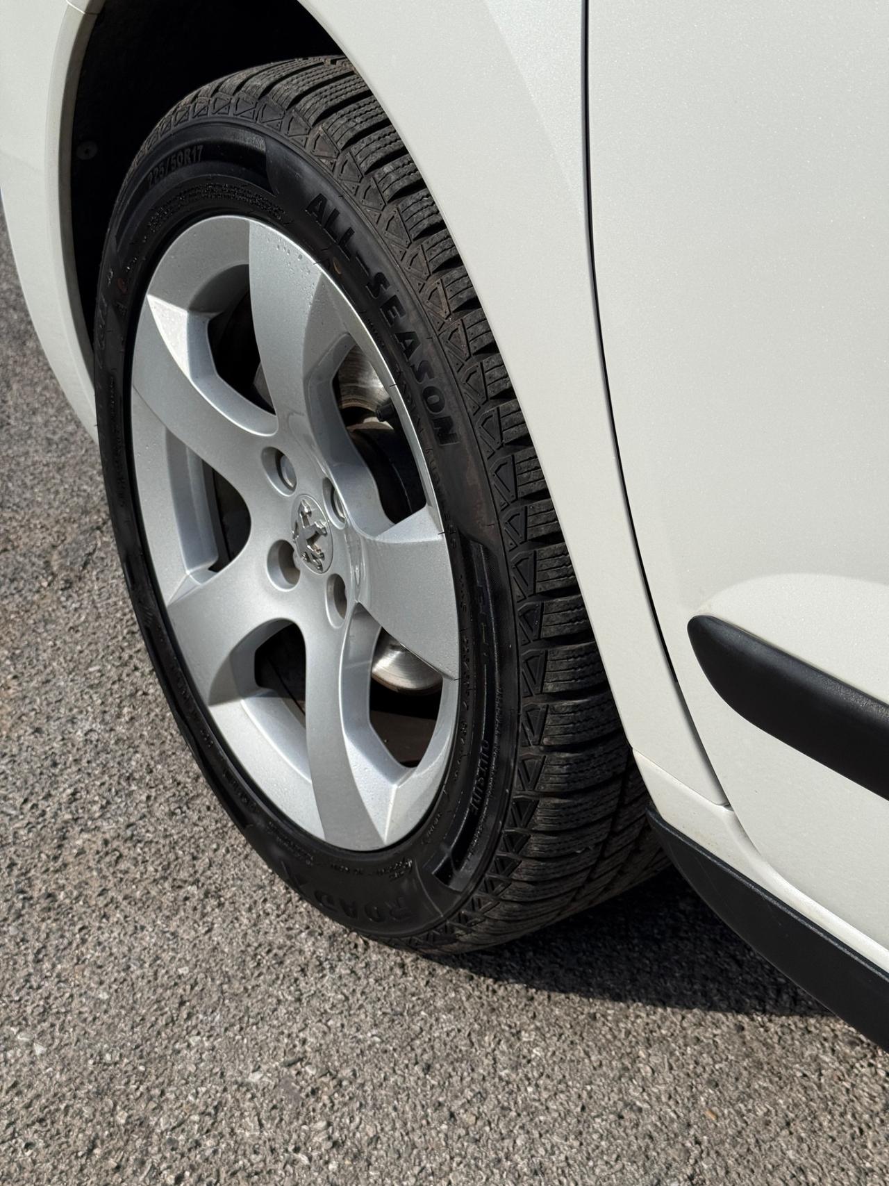 Peugeot 3008 1.6 HDi 115CV Allure 147.000Km