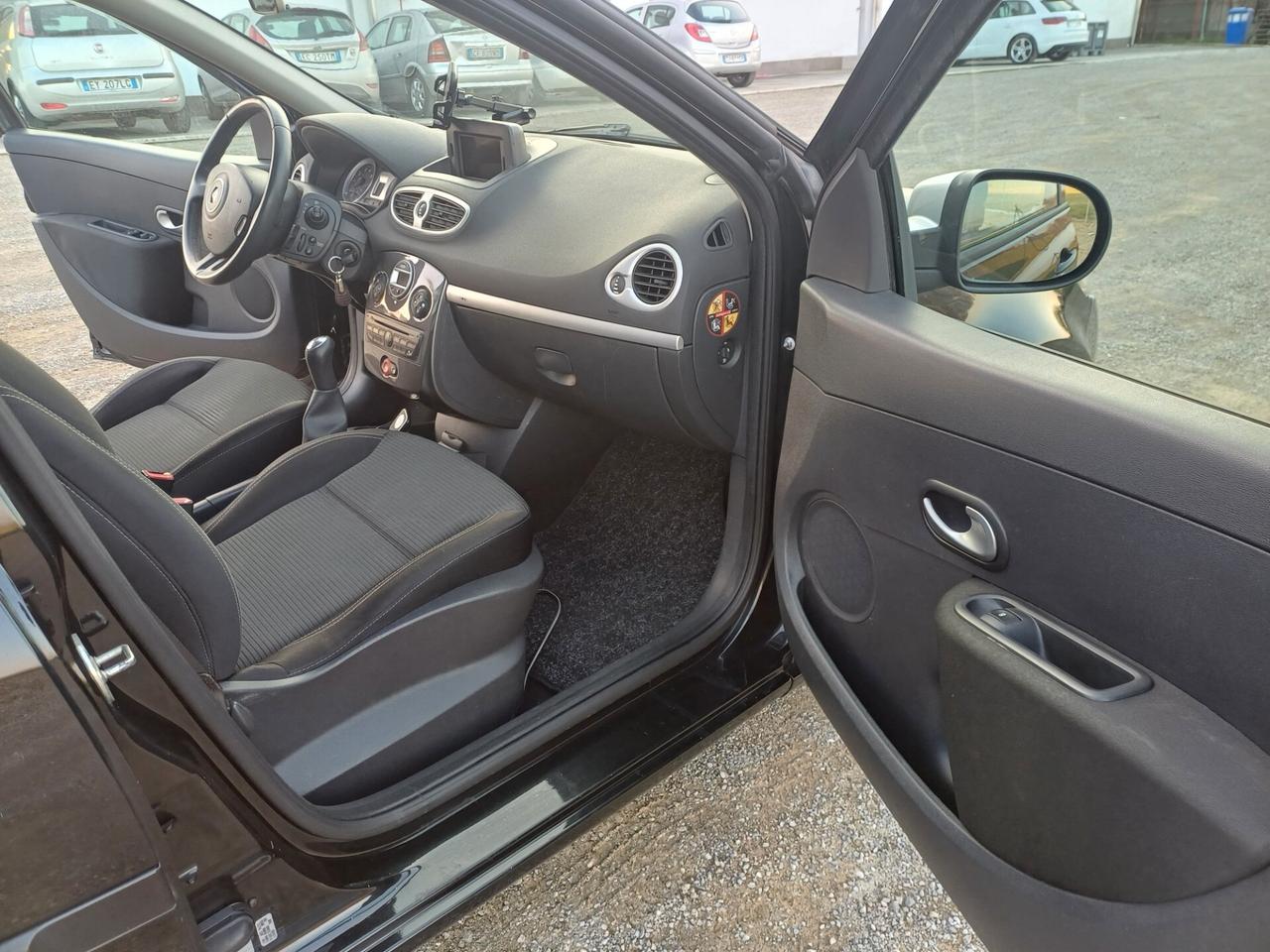 Renault Clio 1.2 16V 5 porte Live!