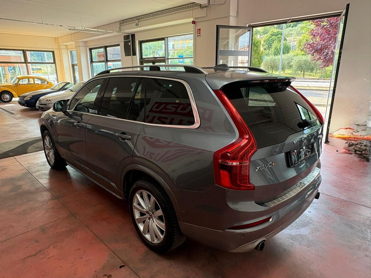 VOLVO XC 90POSTI 7 CAMBIO AUT.4X4 Diesel 2000 CV 235 Garanzia 12 mesi