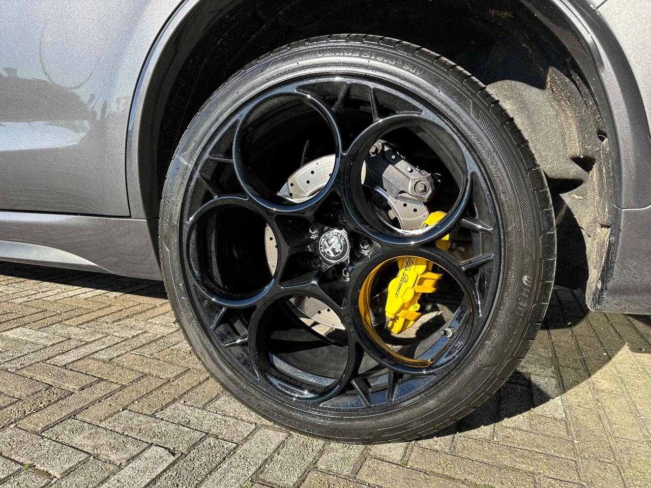 Alfa Romeo Stelvio 2.9 Bi-Turbo V6 510 CV AT8 QUADRIFOGLIO VERDE TETTO + AKRAPOVIC