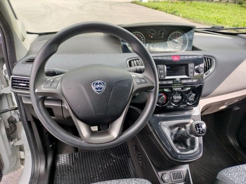 Lancia Ypsilon 1.2 69 CV 5 porte Elefantino Blu