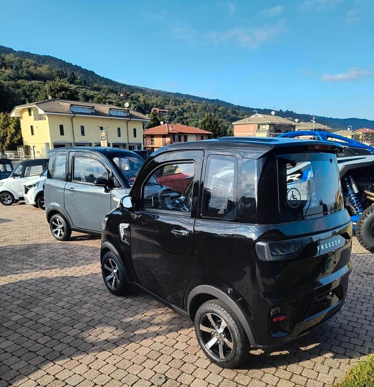 FREEDOM EVO mini auto anziani o disabili SENZA PATENTE