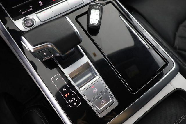 AUDI Q7 Q7 50 TDI quattro tiptronic Sport