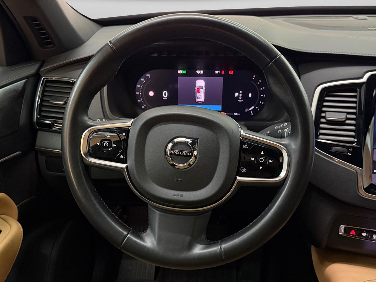 VOLVO XC90 II - XC90 2.0 D5 Momentum awd geartronic