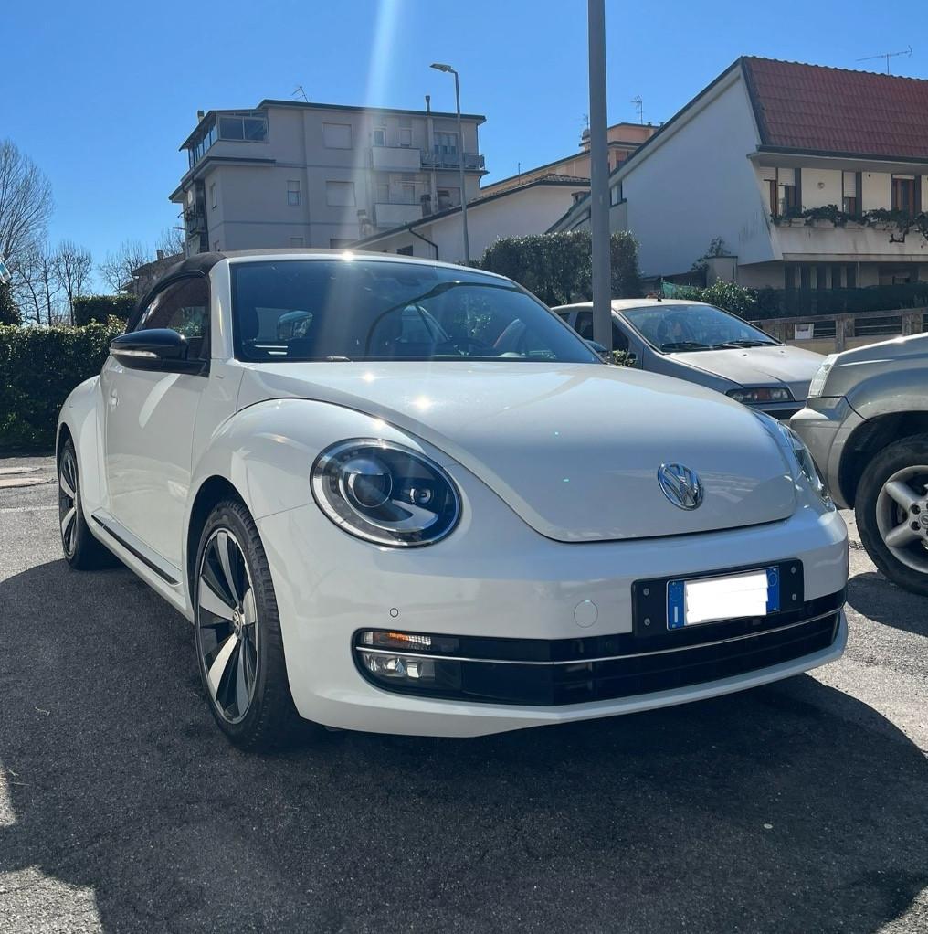 Volkswagen Maggiolino Cabrio 2.0 TDI SPORT SEDILI IN PELLE PRONTA CONSEGNA