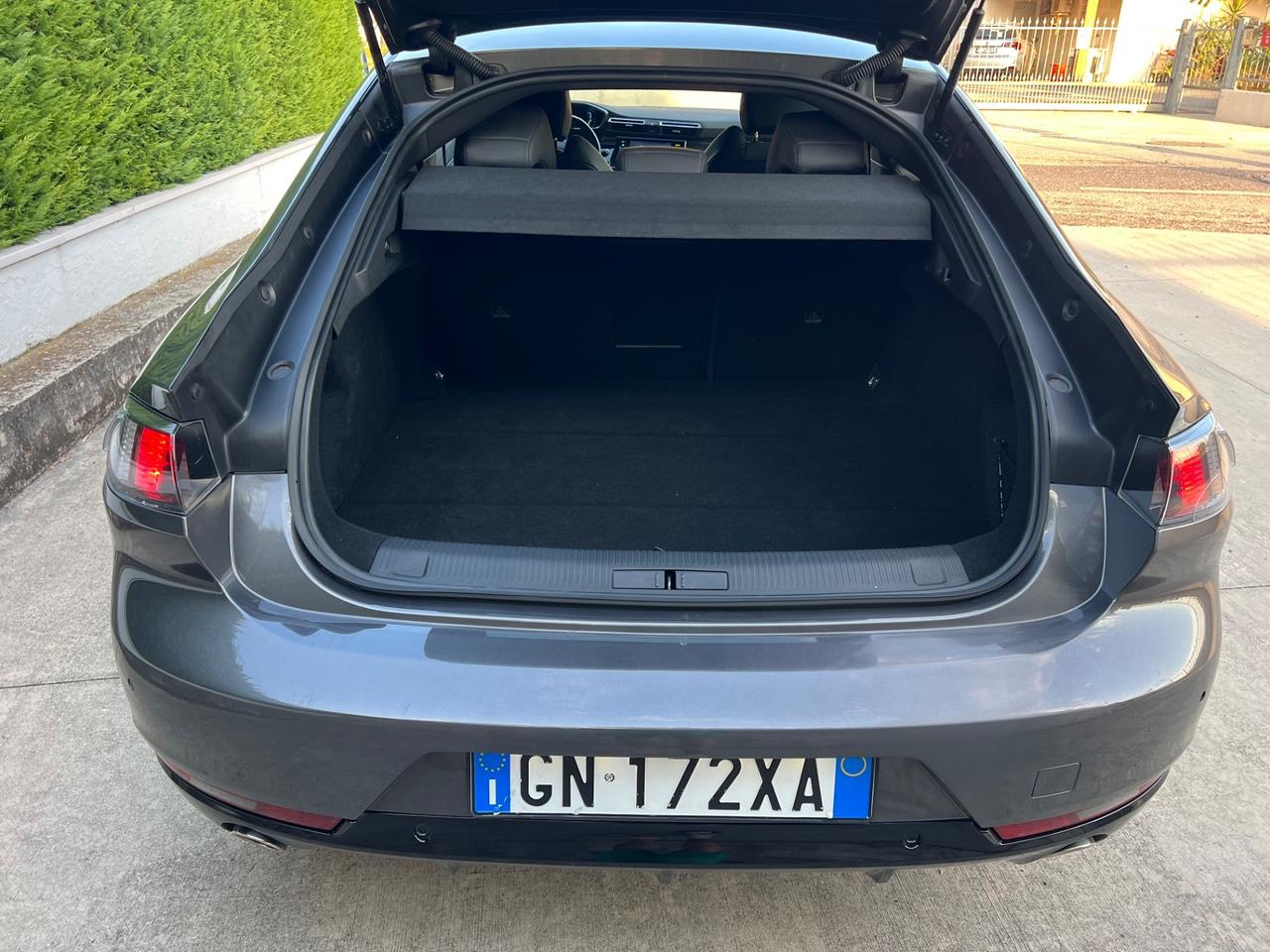 Peugeot 508 Plug-in Hybrid 225 e-EAT8 Allure