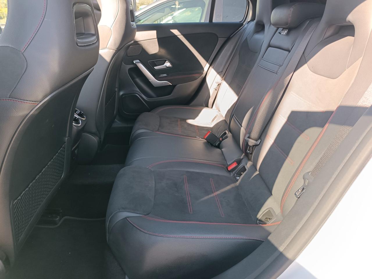 Mercedes-benz A 200d PREMIUM AMG