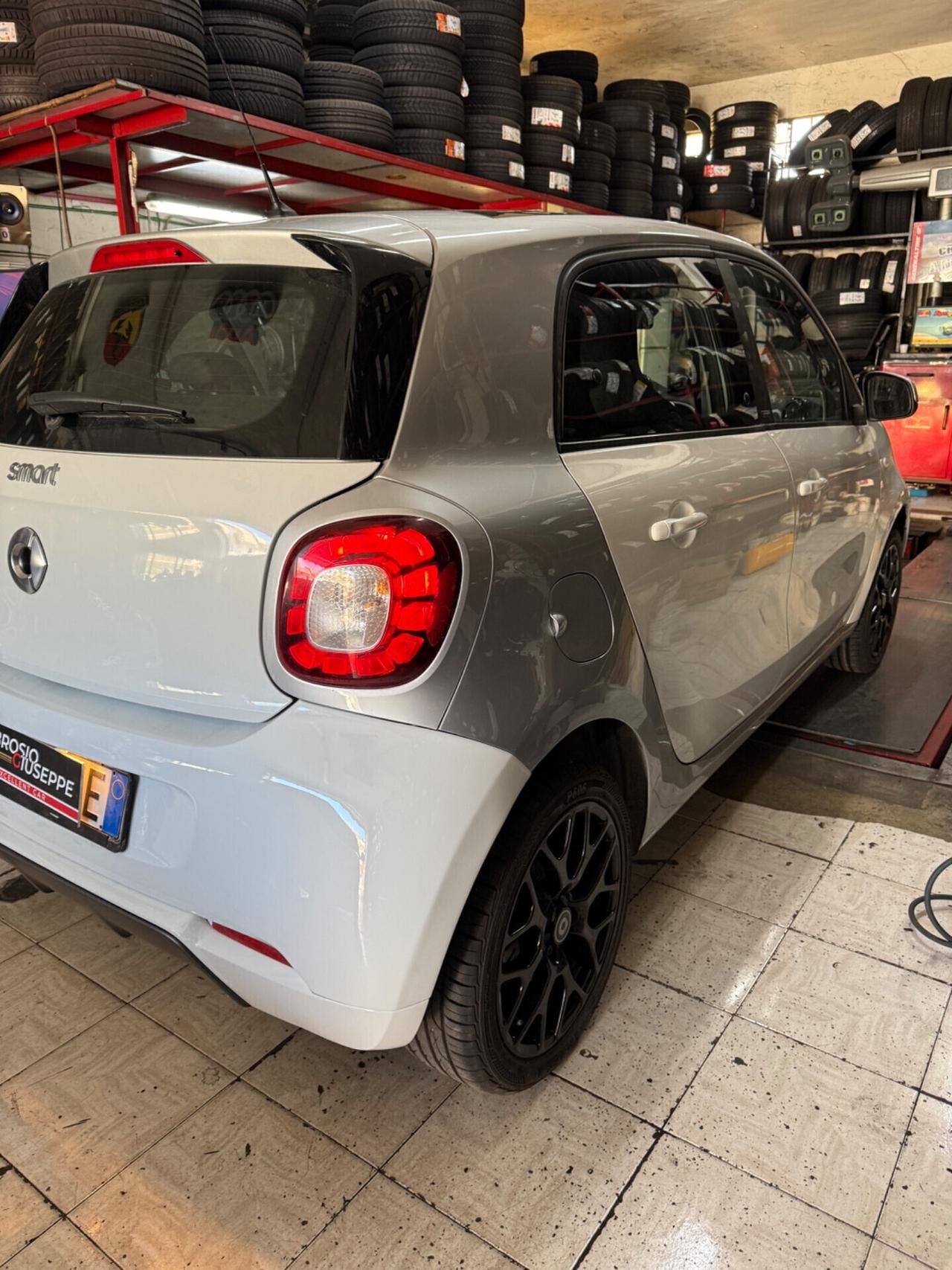 SMART FORFOUR SUPER PASSION 18000 KM