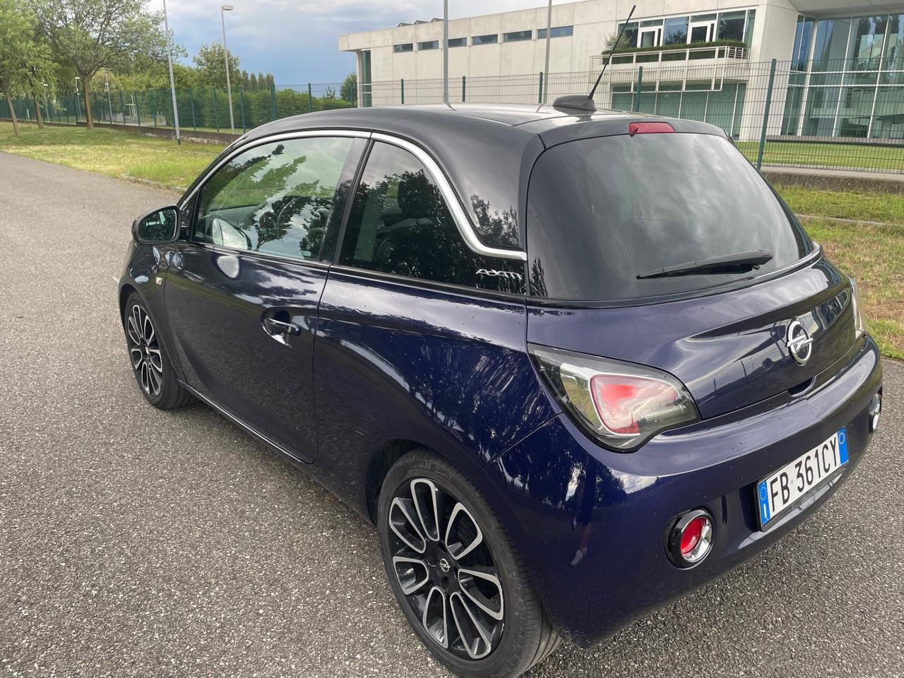 Opel Adam Rocks 1.2 70 CV Air