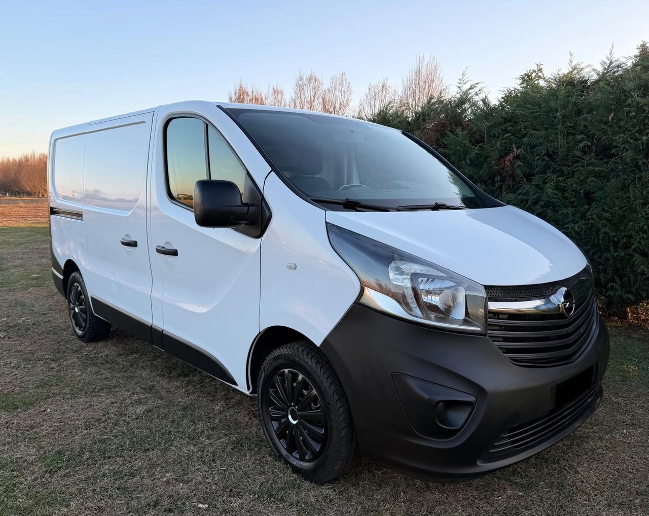 OPEL VIVARO 1.6 DCi NEOPATENTATI