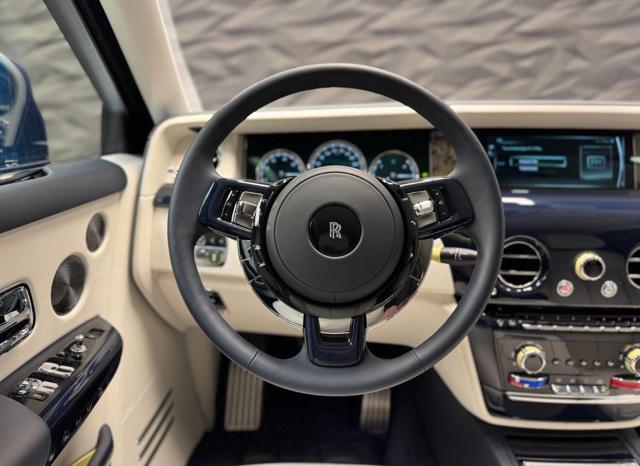 ROLLS-ROYCE Phantom SWB "ONE OF ONE W12 414KW (563HP)