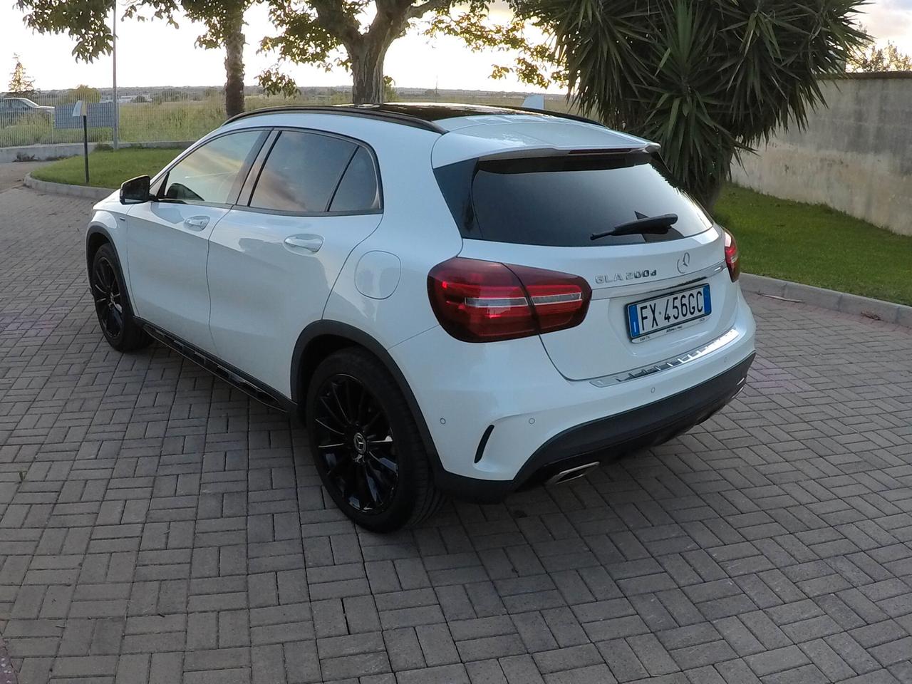 Mercedes-benz GLA 200 d Automatic Premium
